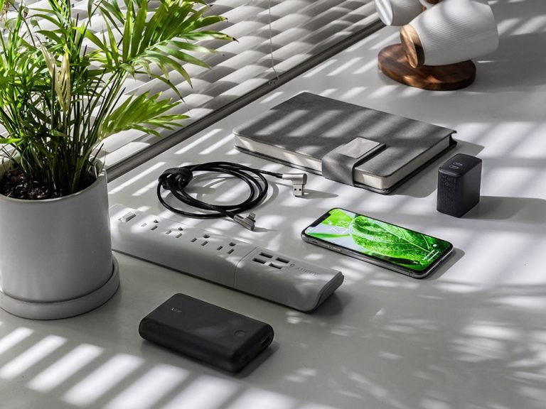 screen post 2x2zO3L1sBE unsplash Your Home Teller